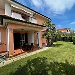 Σπίτι διακοπών I Giardini Del Conero Con Ombrellone In
