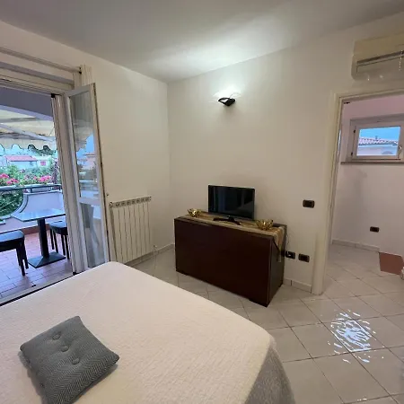 بيت للعطل I Giardini Del Conero Con Ombrellone In بورتو ريكاناتي