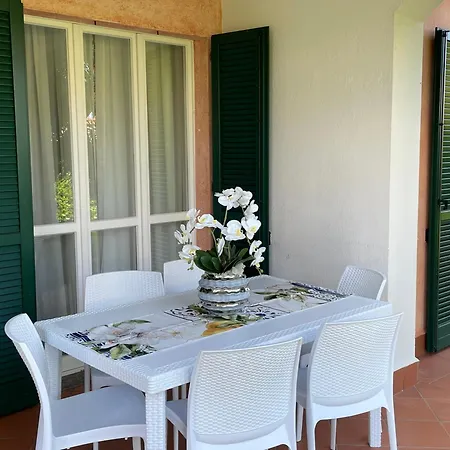 I Giardini Del Conero Con Ombrellone In