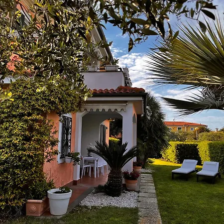 I Giardini Del Conero Con Ombrellone In *