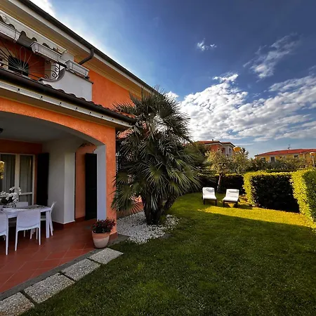 I Giardini Del Conero Con Ombrellone In Hébergement de vacances *